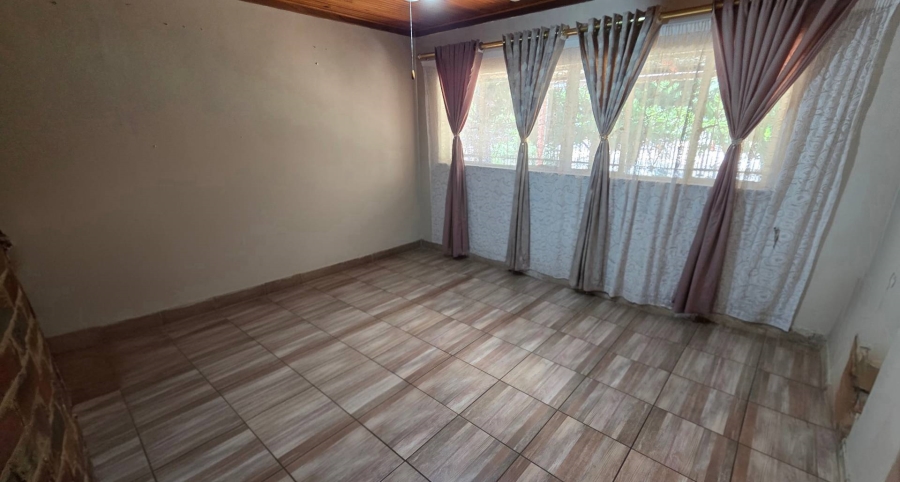 To Let 3 Bedroom Property for Rent in Fleurdal Free State